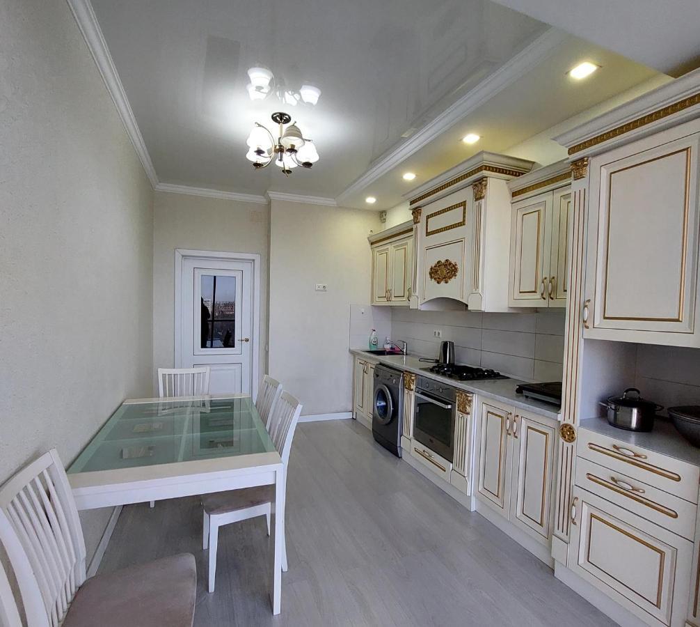 Elite Apartment In Street Mederova 50 Bischkek Exterior foto