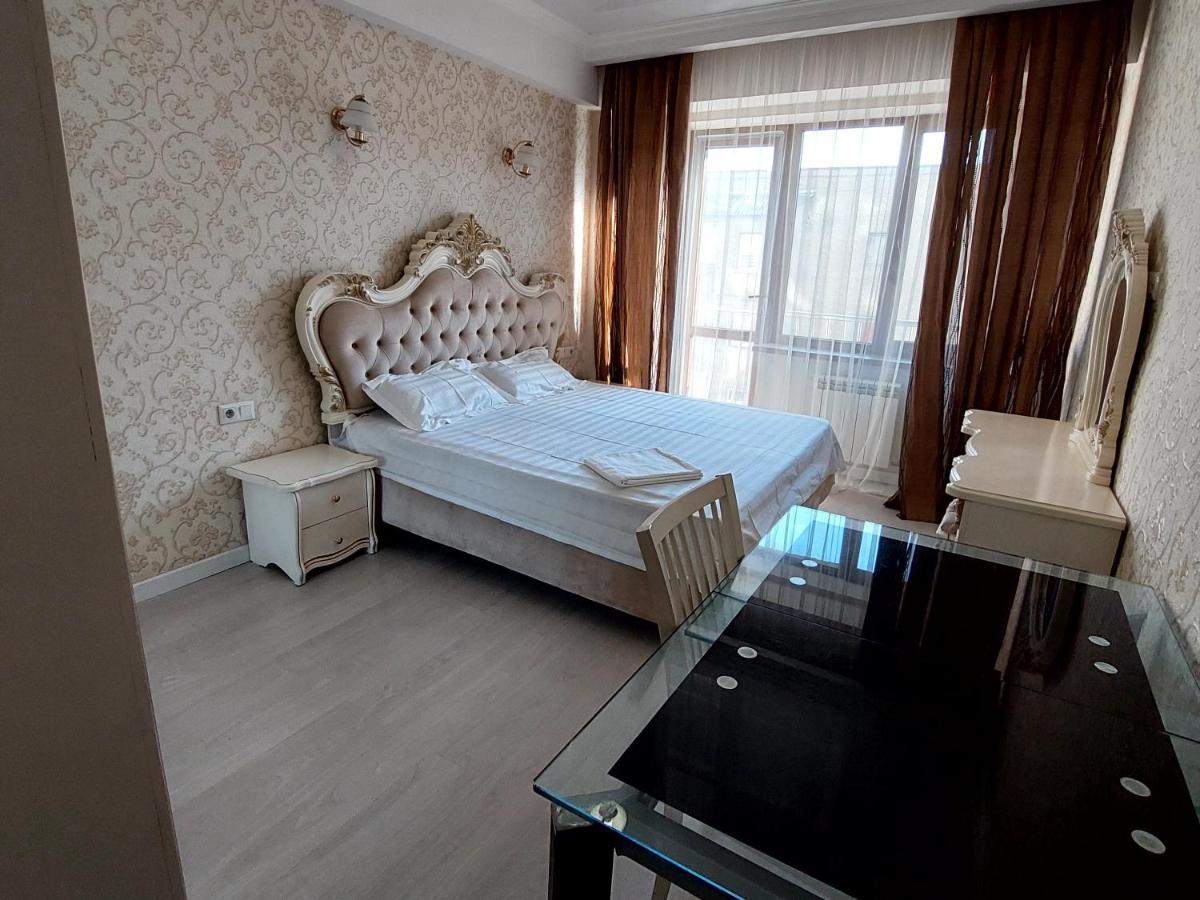 Elite Apartment In Street Mederova 50 Bischkek Exterior foto